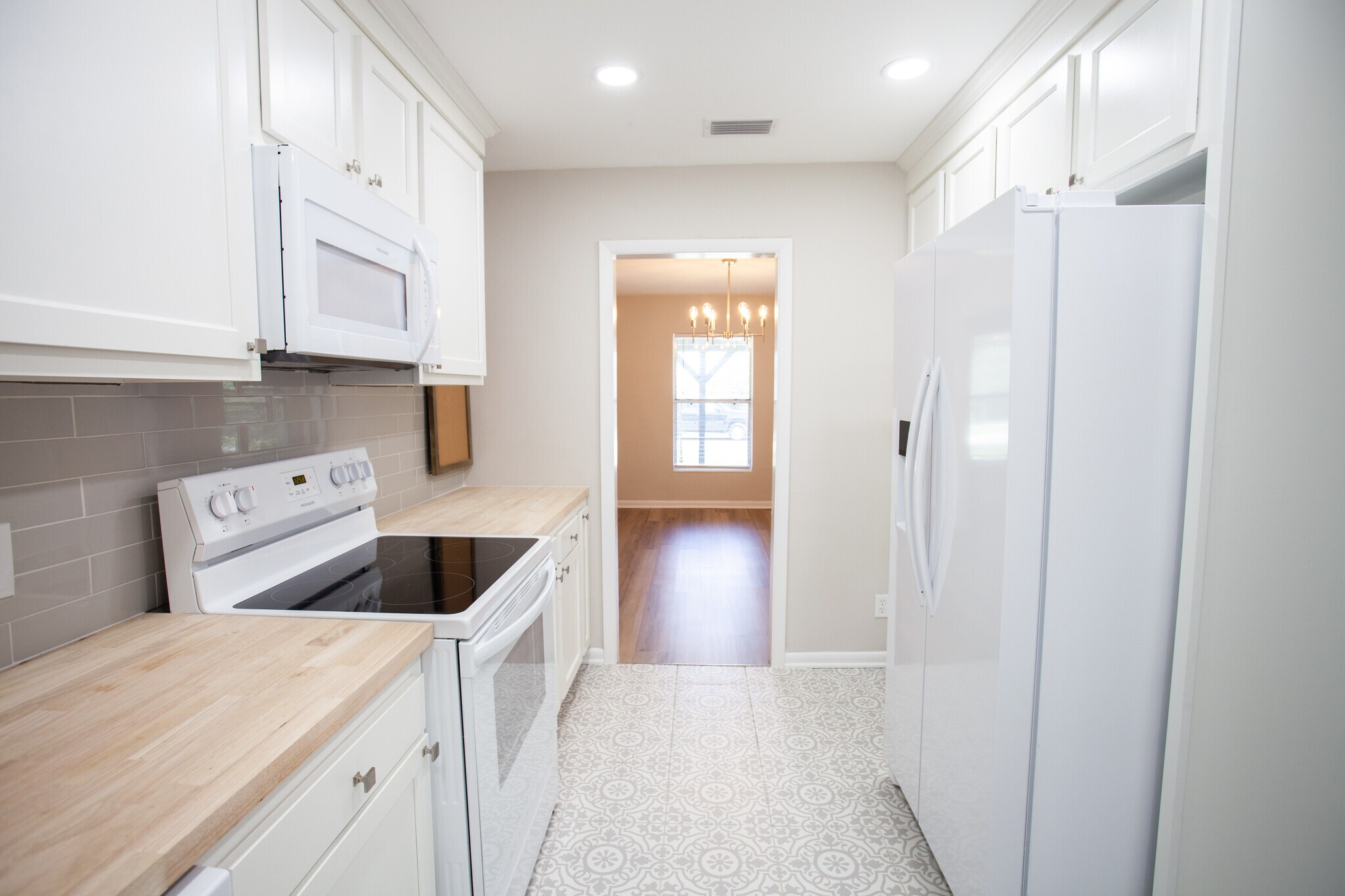 Building Photo - 1321 Stimson St