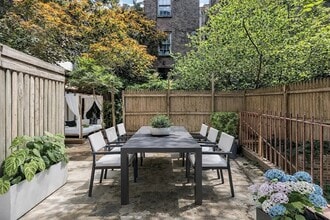 Building Photo - 227 W 20th St