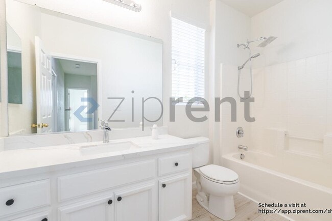 Building Photo - 3301 Myna Way