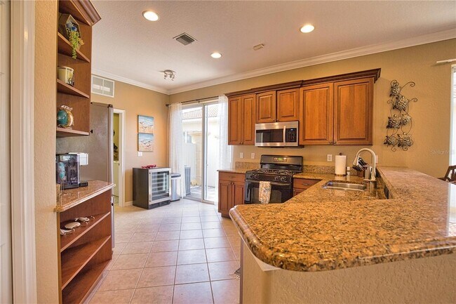 Building Photo - 482 Montelluna Dr