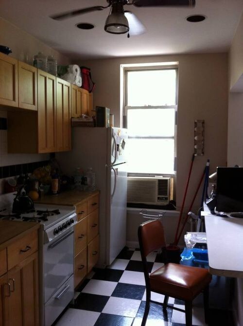 Building Photo - 304 6th St
