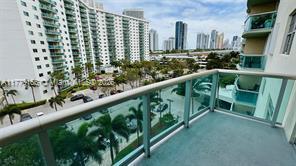 Primary Photo - 19390 Collins Ave