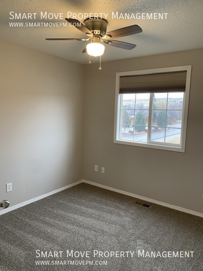 Building Photo - 6094 S Teak Way