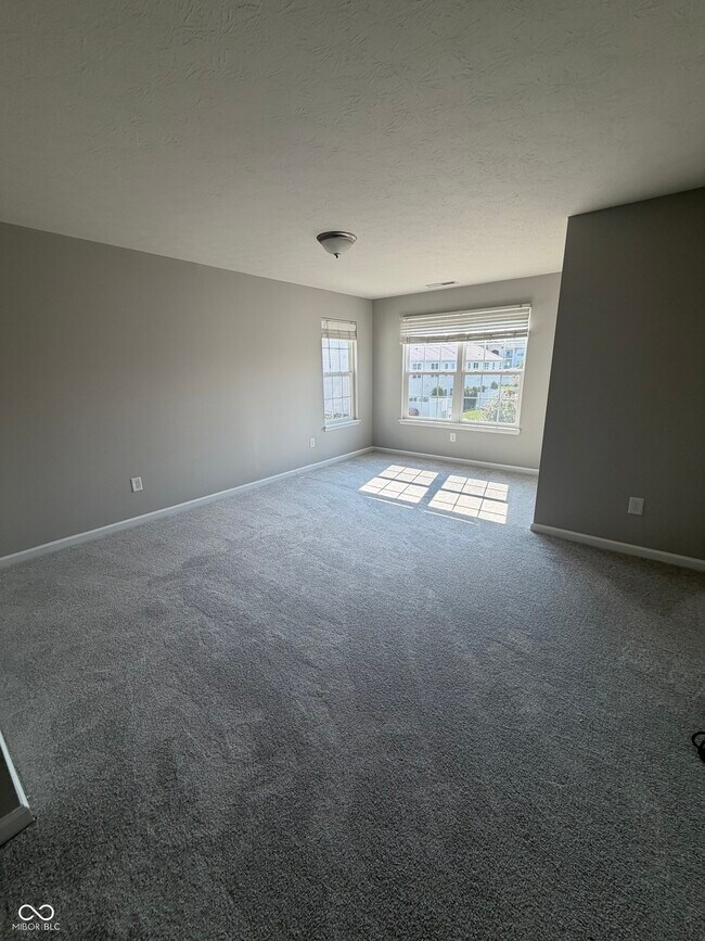 Building Photo - 9681 Angelica Dr