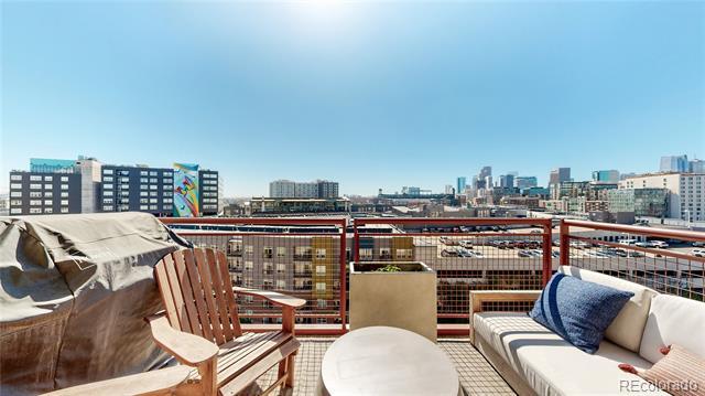 Building Photo - 2000 Little Raven St