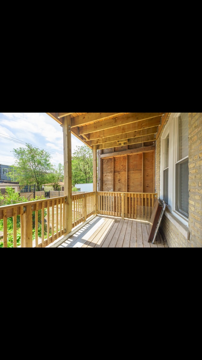 Building Photo - 4311 w Adams st