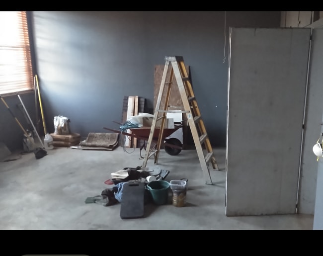 Garage - 1106 Maria Dr