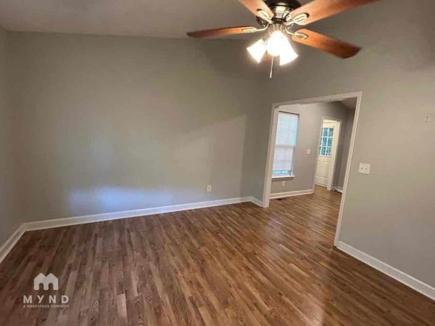 Building Photo - 366 Lockwood Dr