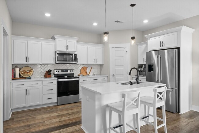 Building Photo - 331 Bluebriar Trace