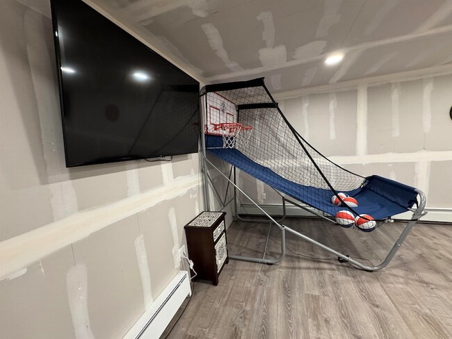 Building Photo - 397 Powder-Horn Rd