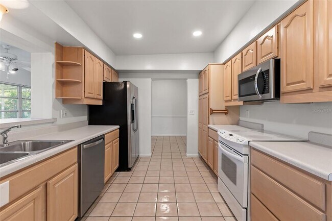 Building Photo - 3308 Raeford Rd