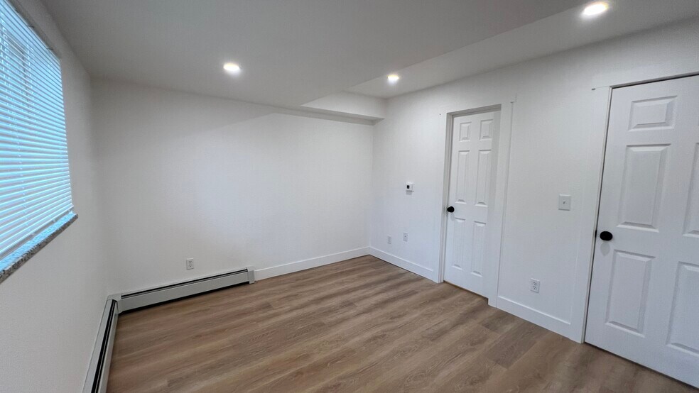 Bedroom 2 - 1065 University Ave