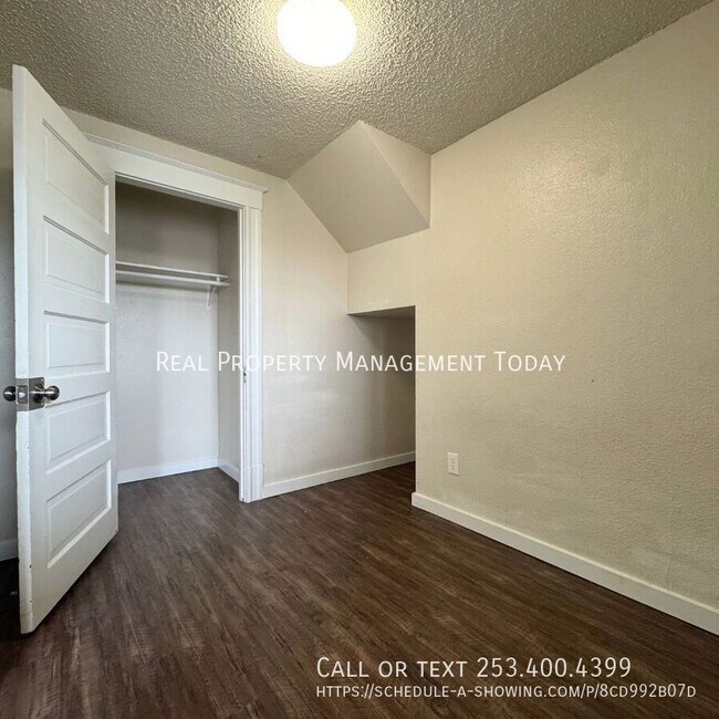 Building Photo - 621 S Sprague Ave