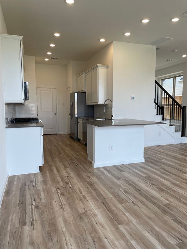 Building Photo - 5531 Holly Hvn Ct