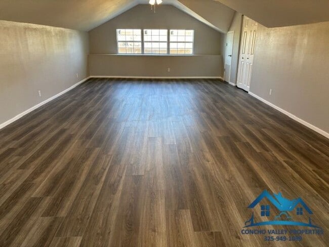 Building Photo - For Rent - 5 Bedroom/ 2 Bathroom in Santa Rita