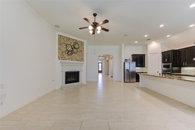 Building Photo - 25642 Luna Vis Ln