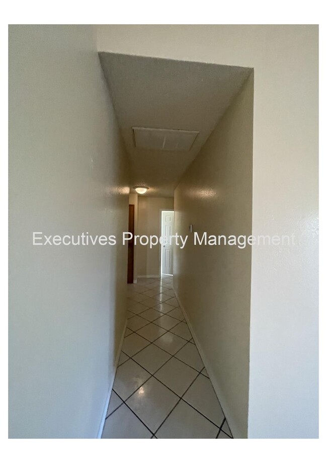 Building Photo - House for Rent|623 E Clinton Ave Atwater