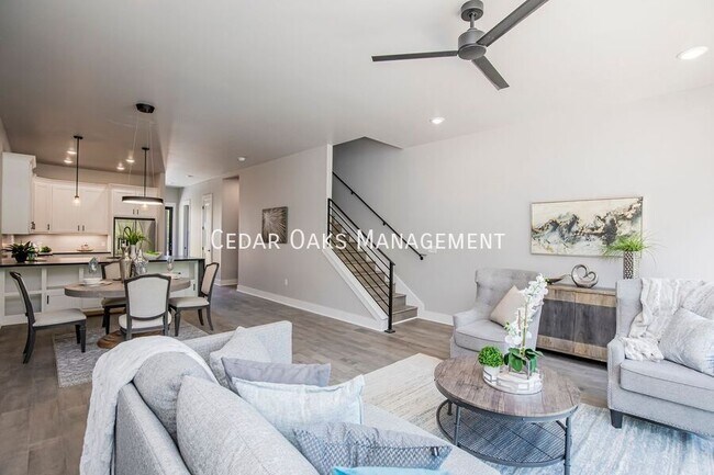 Building Photo - 116 E Mountain St