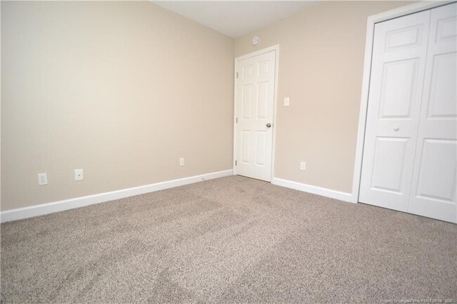 Building Photo - 110 Riverwalk Cir
