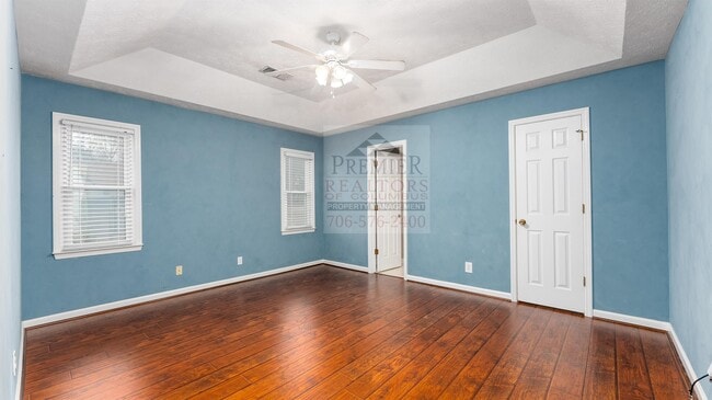 Building Photo - 7039 Stoneybrook Dr