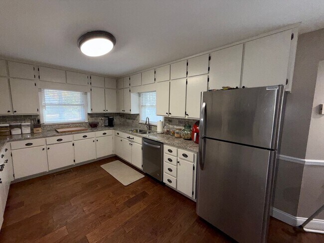 Building Photo - HOME FOR RENT IN ARAB, ALABAMA!