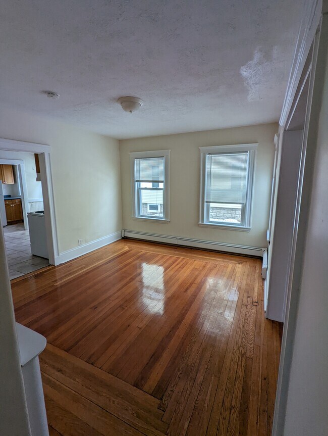 Building Photo - 15 Egerton Rd