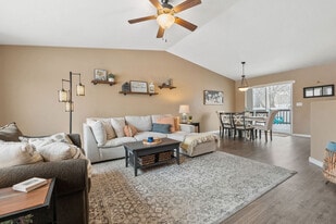 Building Photo - 18 Carnegie Dr