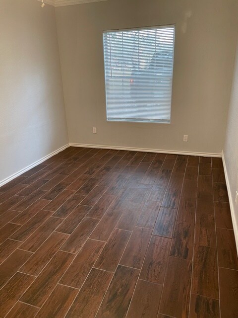 Building Photo - 105 Patton Dr