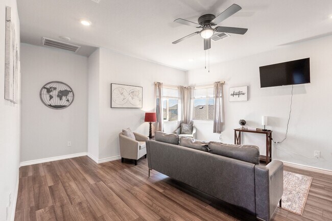 Building Photo - 840 Mineral Wells Ln