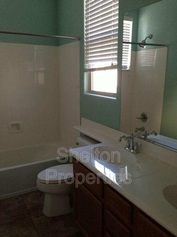 Building Photo - 21060 W Elm Way Ct