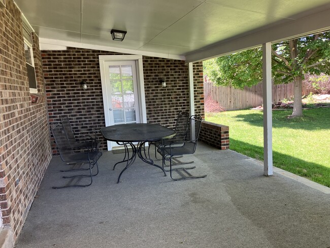 Building Photo - 6531 S Albion Way