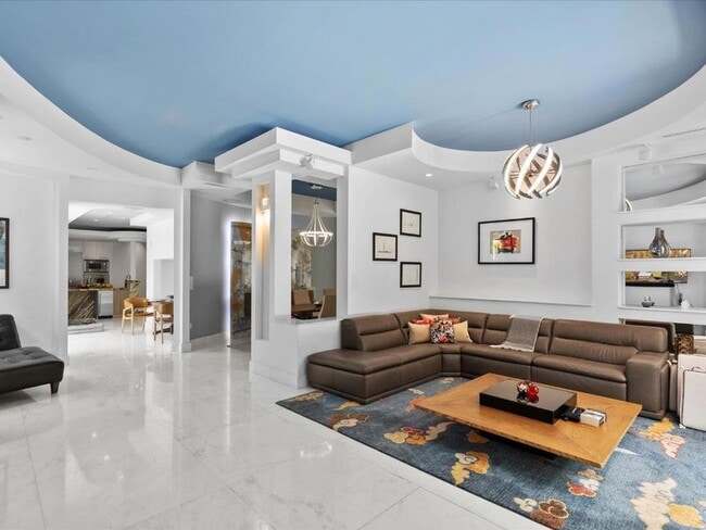 Building Photo - 3917 S Le Jeune Rd