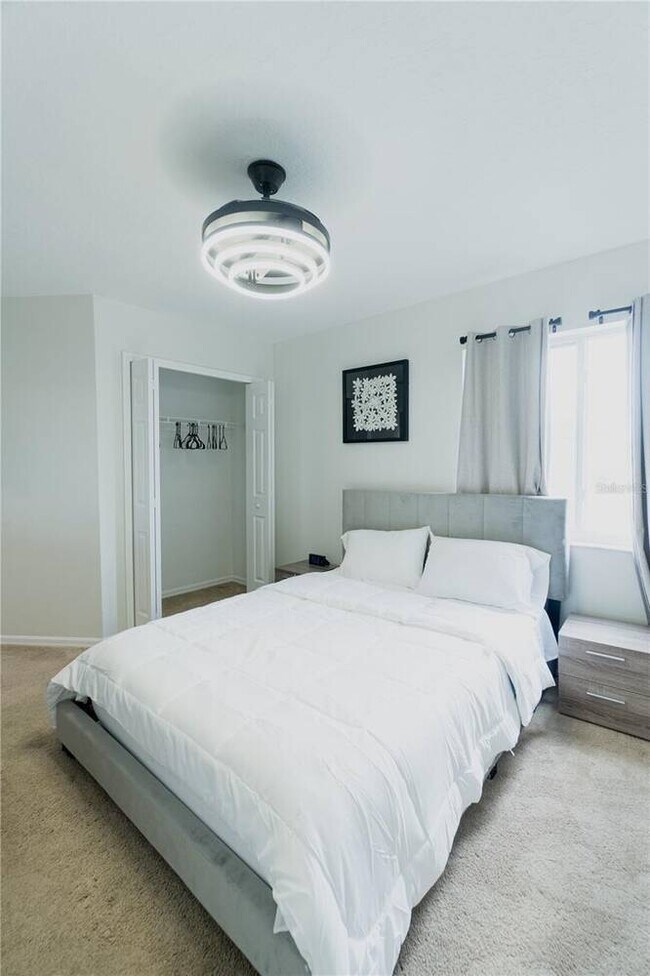 Building Photo - 1014 Corvina Dr