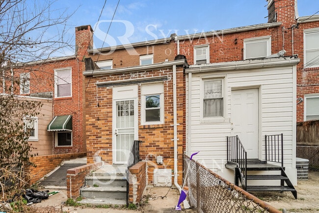 Building Photo - Life Just Got Better!