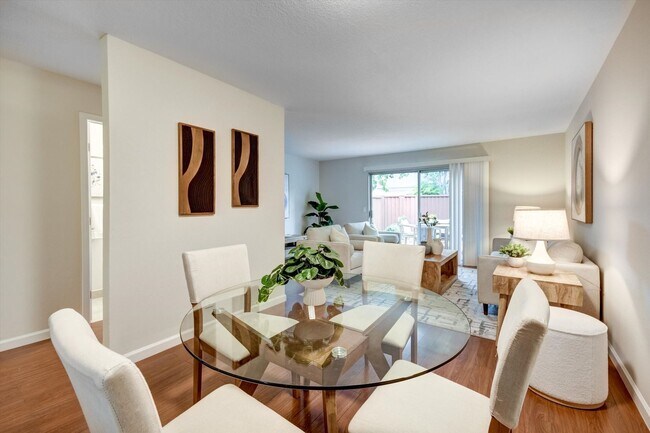 Building Photo - Sunnyvale Meadows Condo