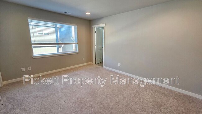 Building Photo - 1032 Magnuson Way