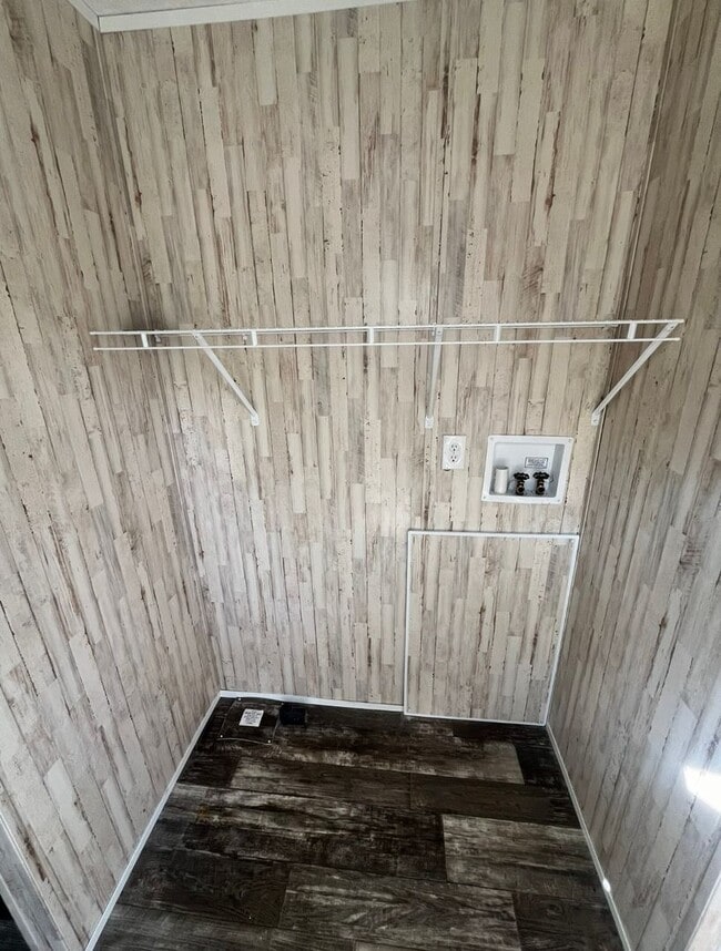 Building Photo - 2 Bed 2 Bath mobile home