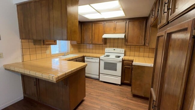 Building Photo - Coming Soon! Nice Apartment Home for Rent!