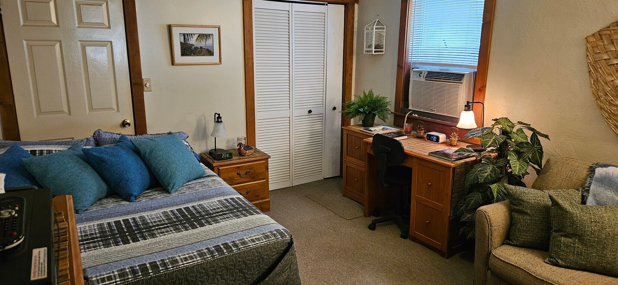 Living/Bedroom Area - 26447 Bay Farm Rd