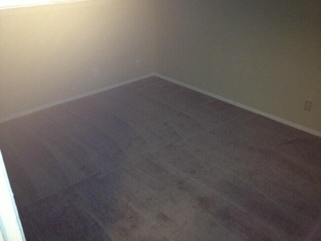 Building Photo - 7100 Meadow Run