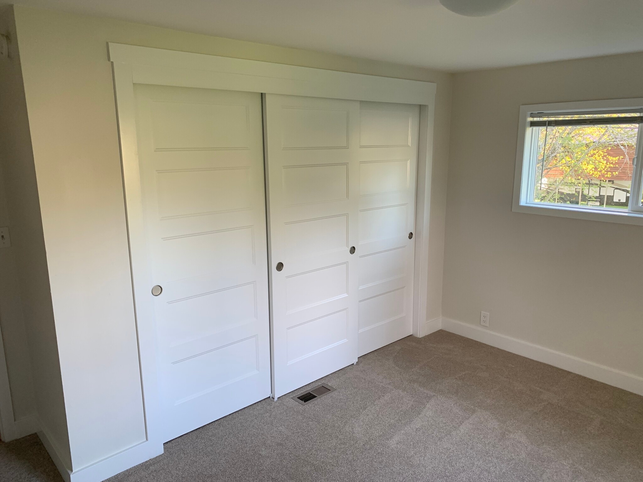 Extra Large Closet - 4018 NE 54th Ave