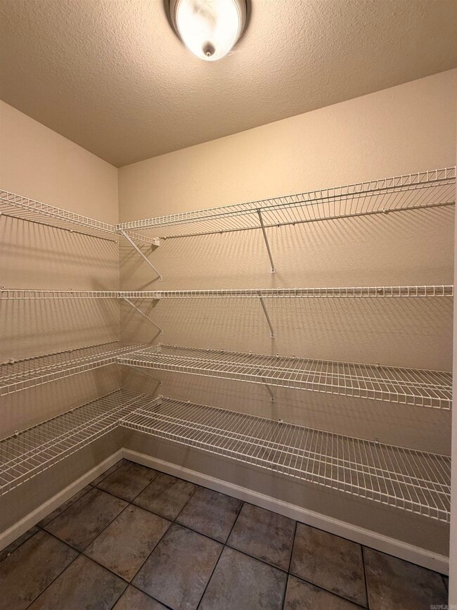 Building Photo - 31 Enclave Cir