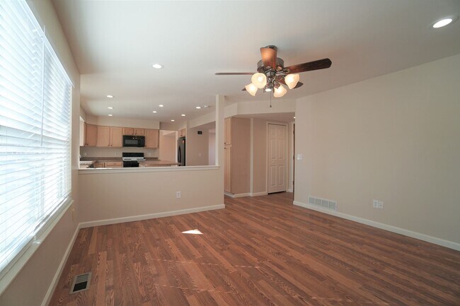 Building Photo - 2995 Frazier Ln