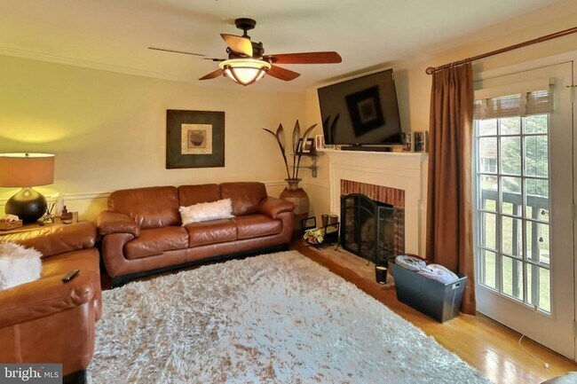 Building Photo - 1501 Silverado Ct