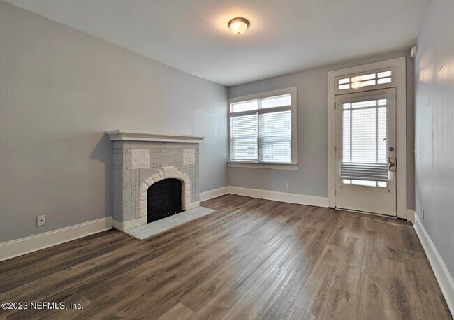 Building Photo - 1009 Stockton St