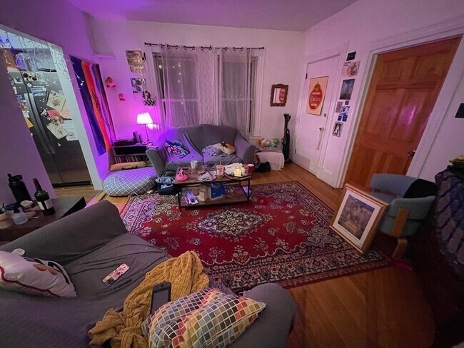 Building Photo - 26 Greylock Rd