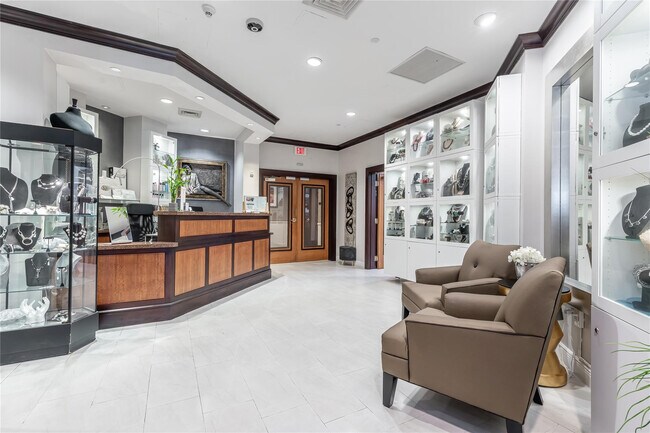 Building Photo - 610 W Las Olas Blvd