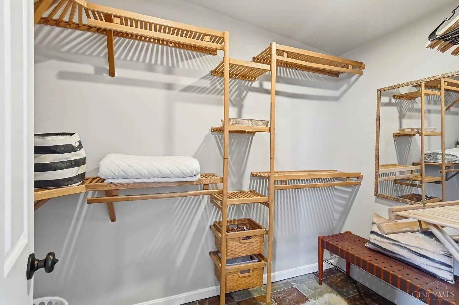 Building Photo - 535 Klotter Ave