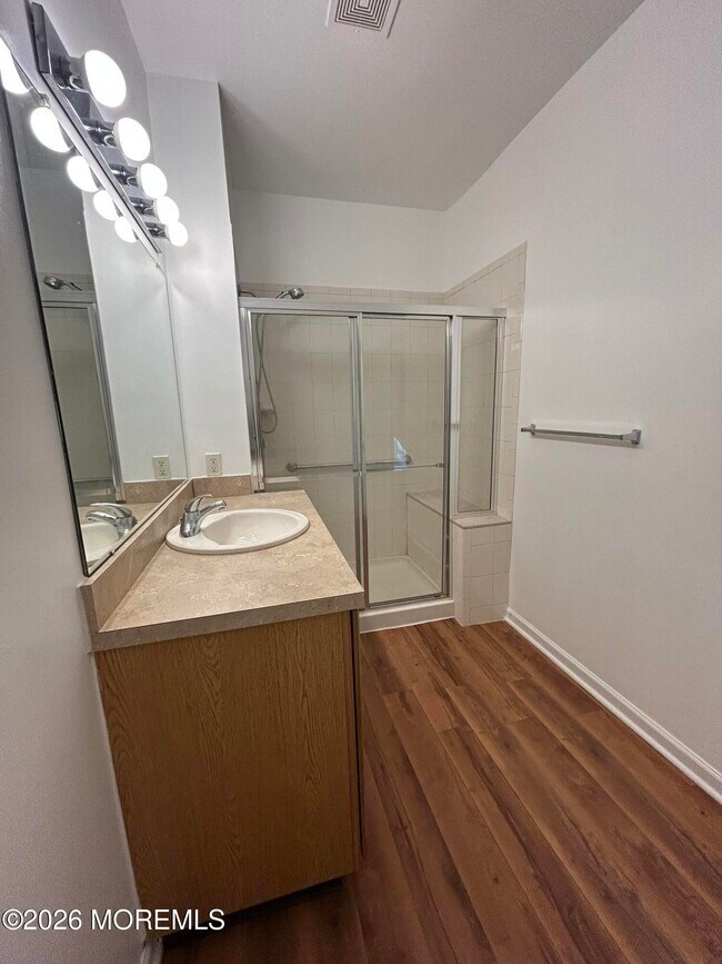 Building Photo - 315 Sophee Ln