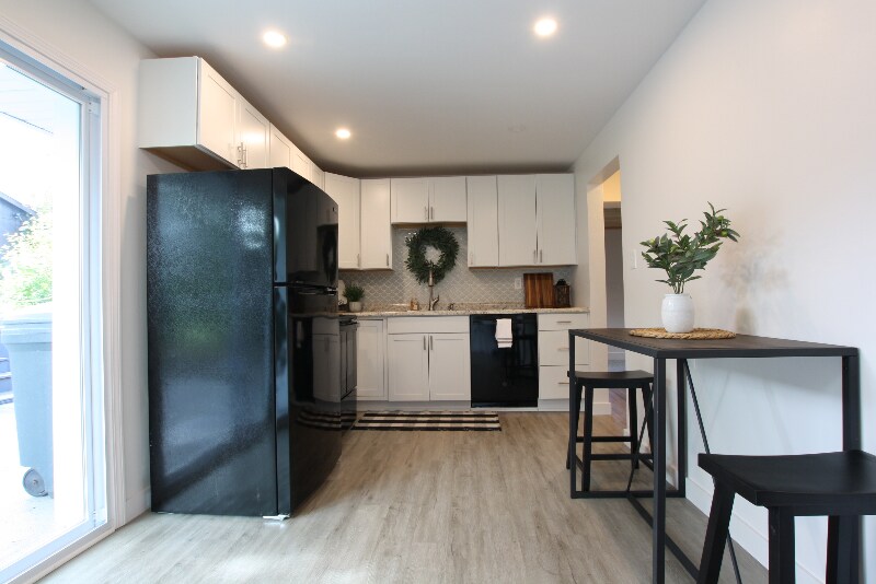 Building Photo - 559 Tannehill St